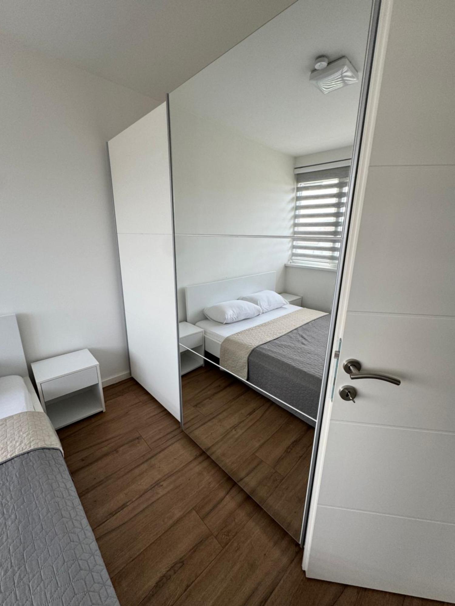 Xl Apartman Теслич Екстер'єр фото