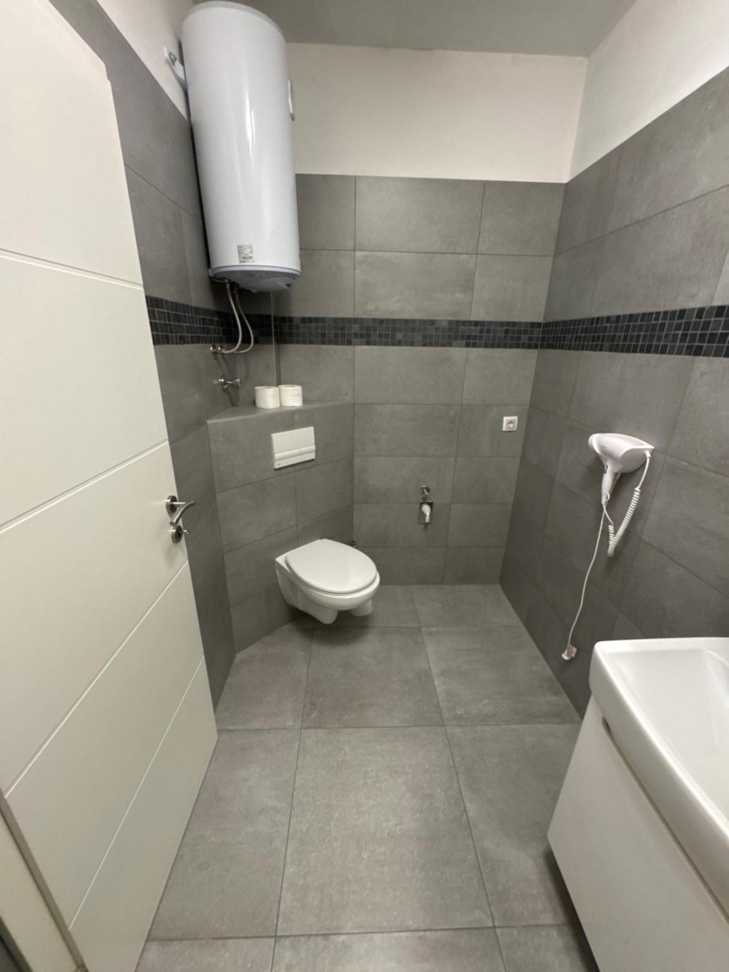 Xl Apartman Теслич Екстер'єр фото