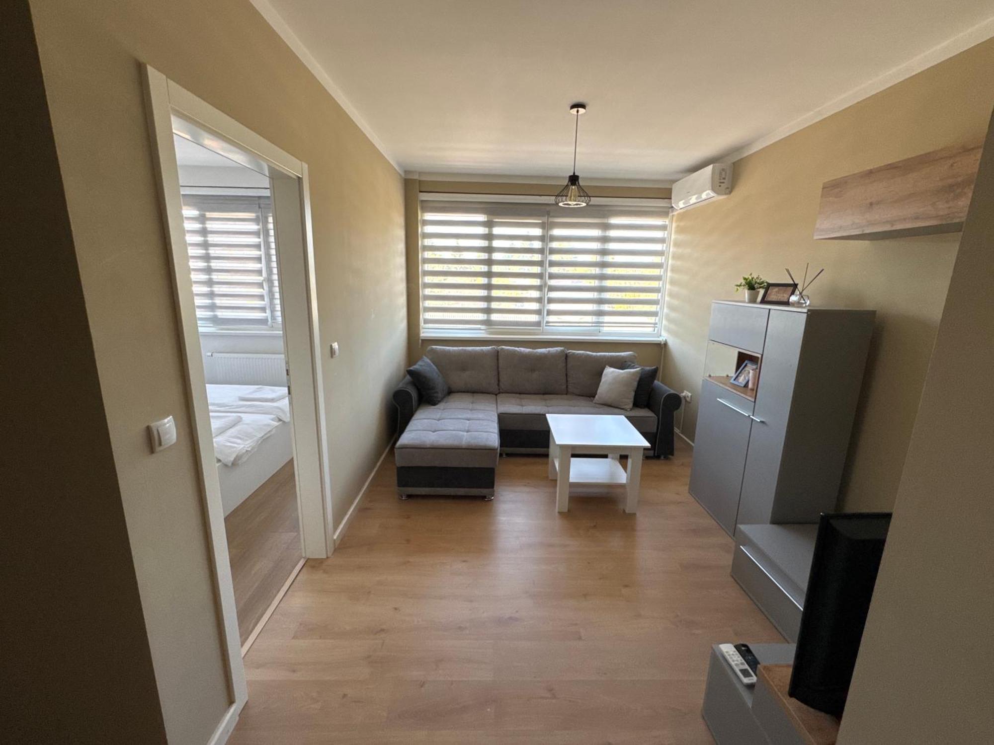 Xl Apartman Теслич Екстер'єр фото