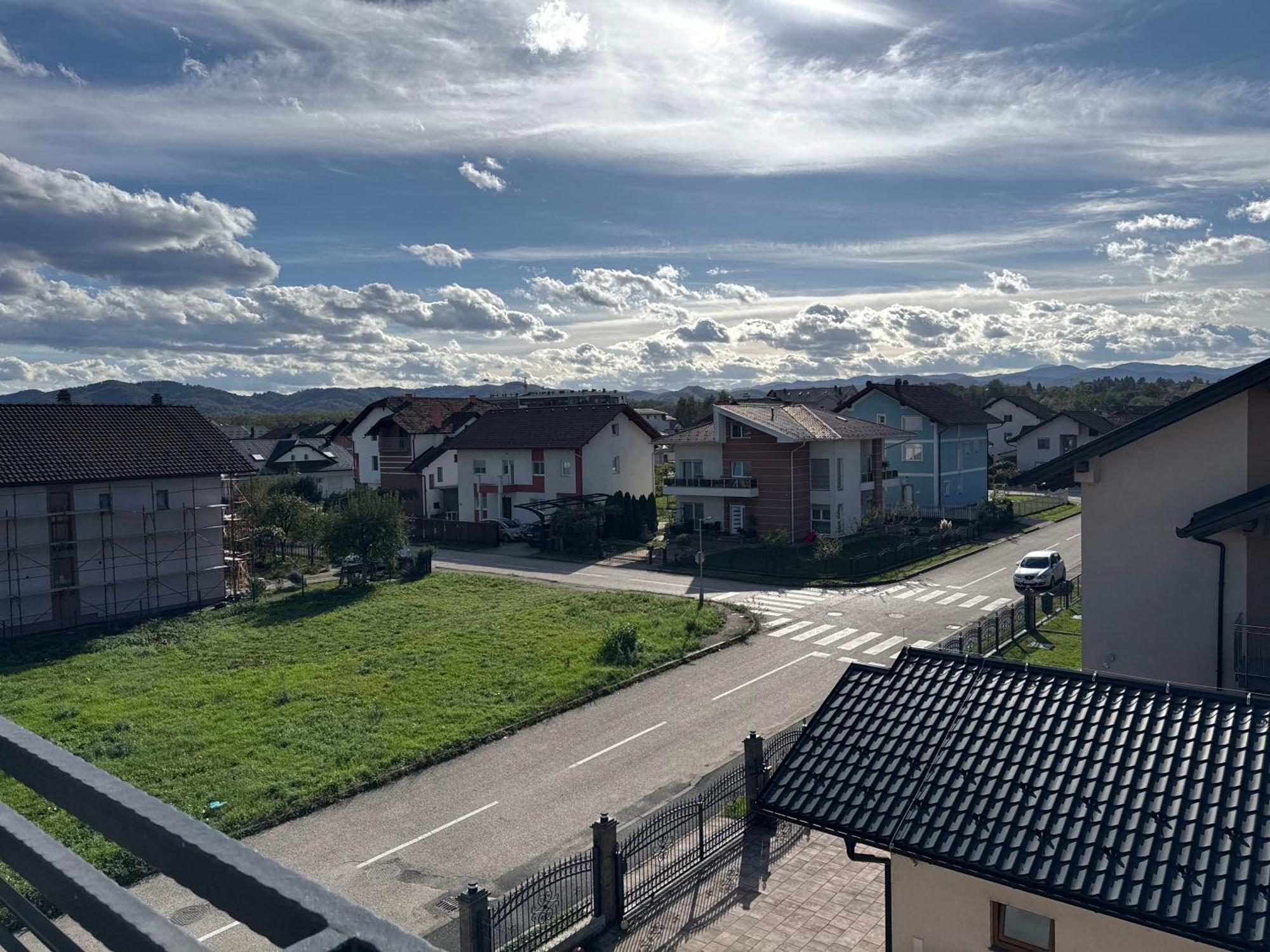 Xl Apartman Теслич Екстер'єр фото